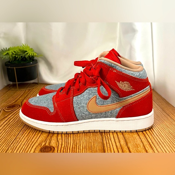 Nike Shoes - EUC Air Jordan 1’s Mid Denim Cinnamon Red